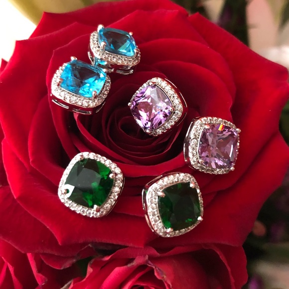 Jewelry - ❤️set/3 CZ studs